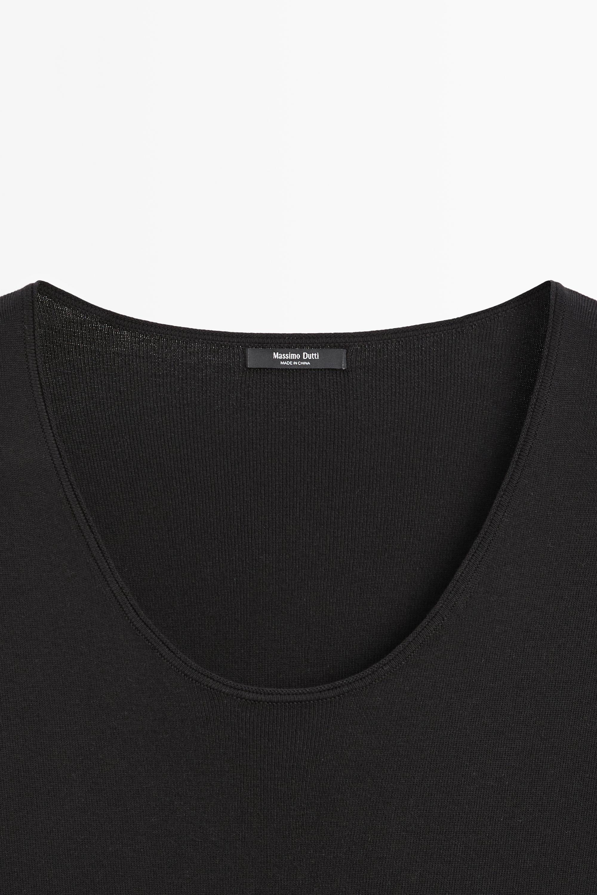 Robe midi détail manches